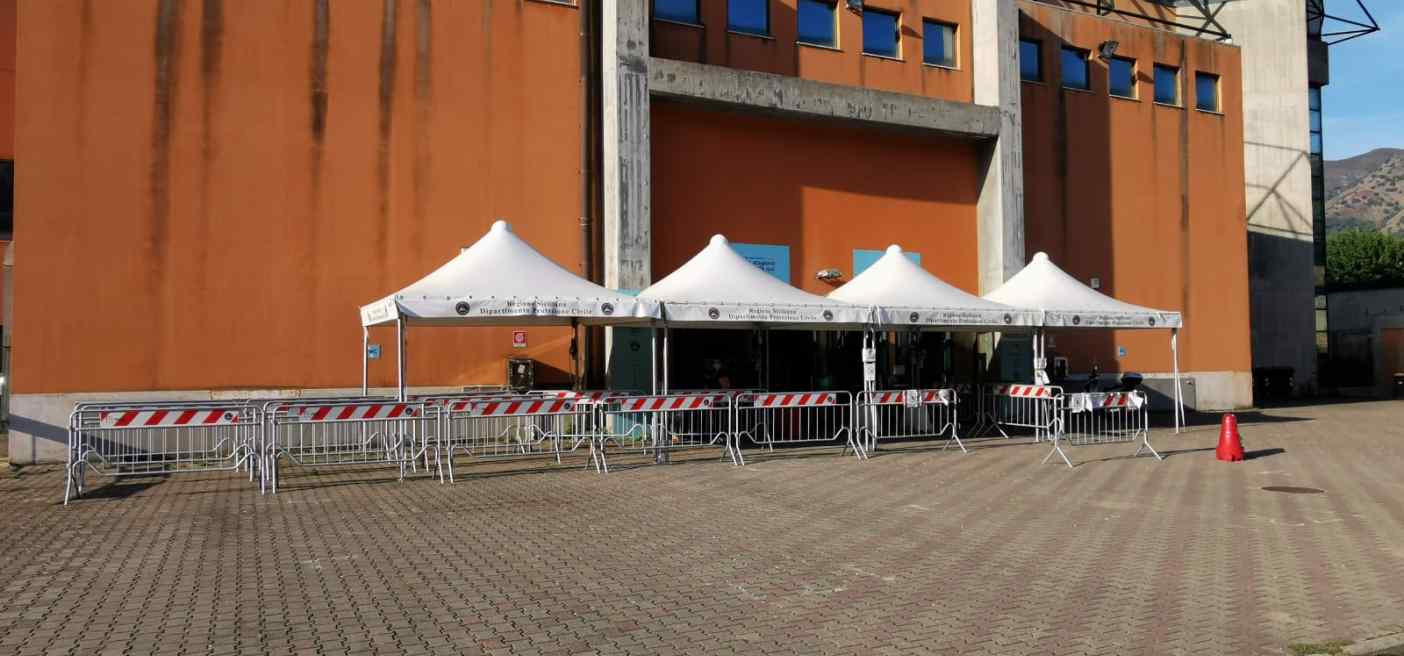 Tamponi e vaccini Palarescifina