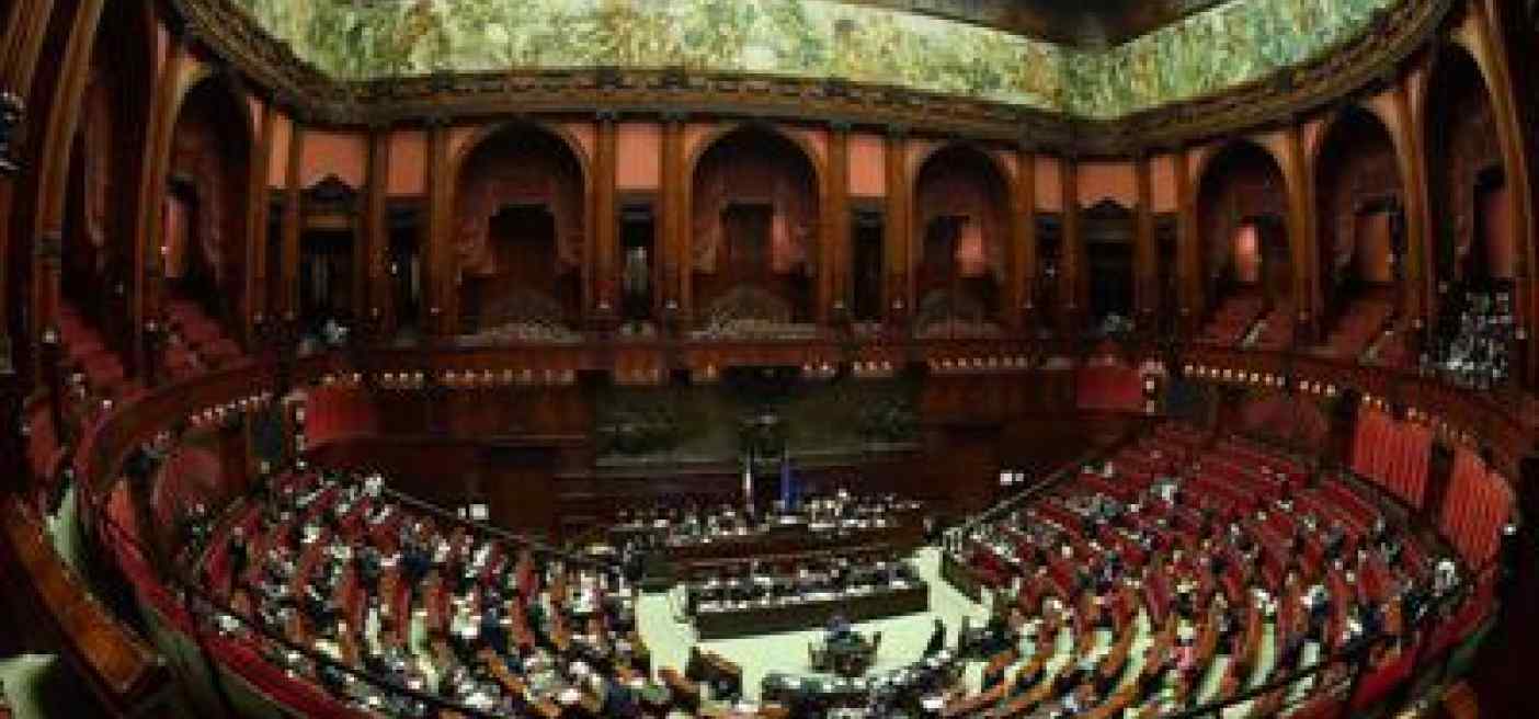 Sanità, Ordini medici e infermieri: "Dl Flussi delegittima il nostro lavoro"