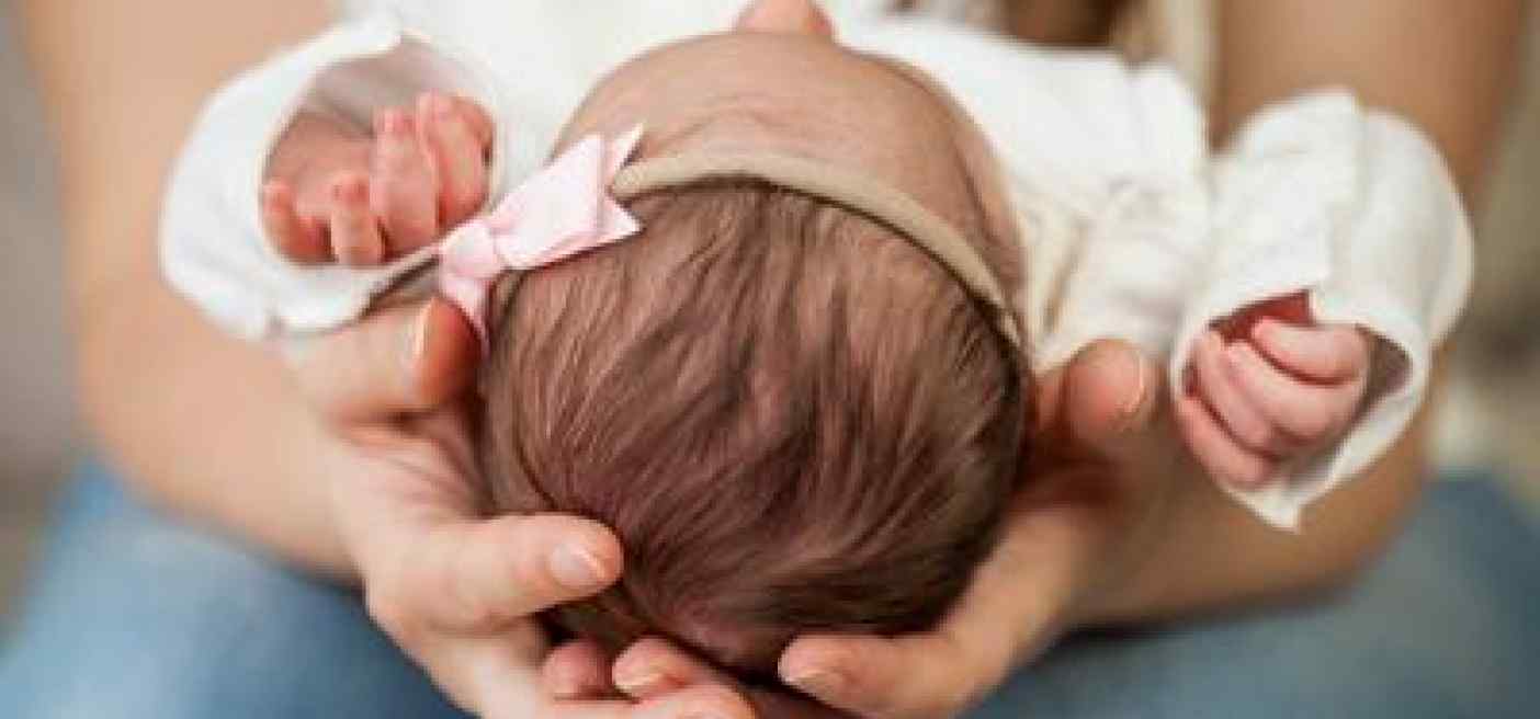Cancro al seno con 'gene Jolie', diventare mamma si può
