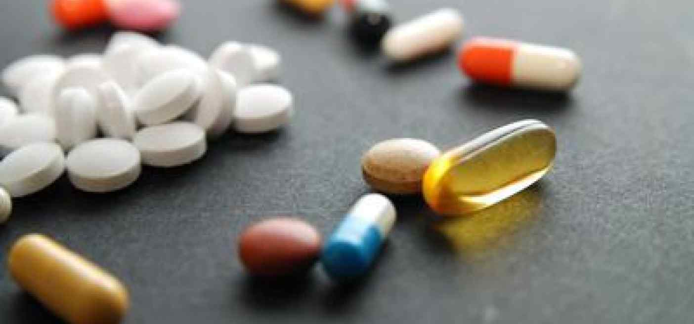 Farmaci, come e dove smaltirli: italiani 'a lezione' con campagna social