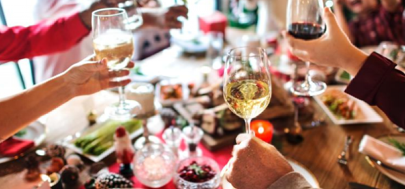 Capodanno, Rebuzzi: "Cardiopatici a rischio abbuffate, ora pasti leggeri senza sale"