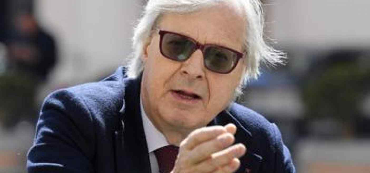Sgarbi e la depressione, la psicologa: "Sofferenza grande, sua volontà va rispettata"
